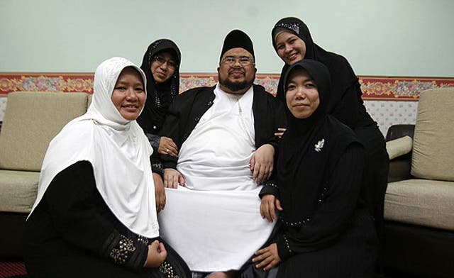 crystal spurgeon recommends Horny Muslim