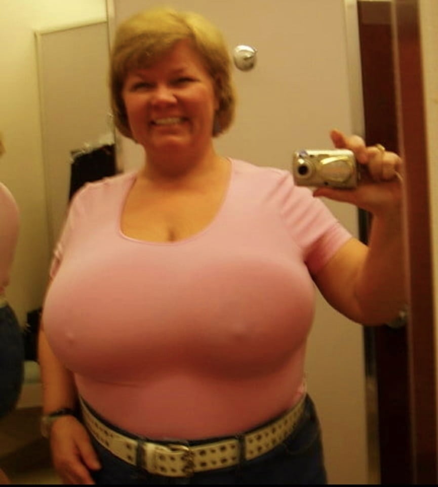 naked curvy grannies - older womam fun com small tits at beach