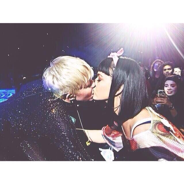 deanna coughlin recommends miley cyrus bloejob pic