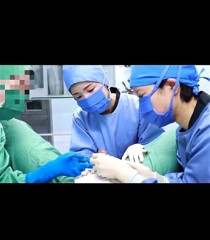 Handjob In Hospital nude adultpic demond moss recommends Handjob In Hospital