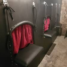 barry ang recommends female glory holes pic