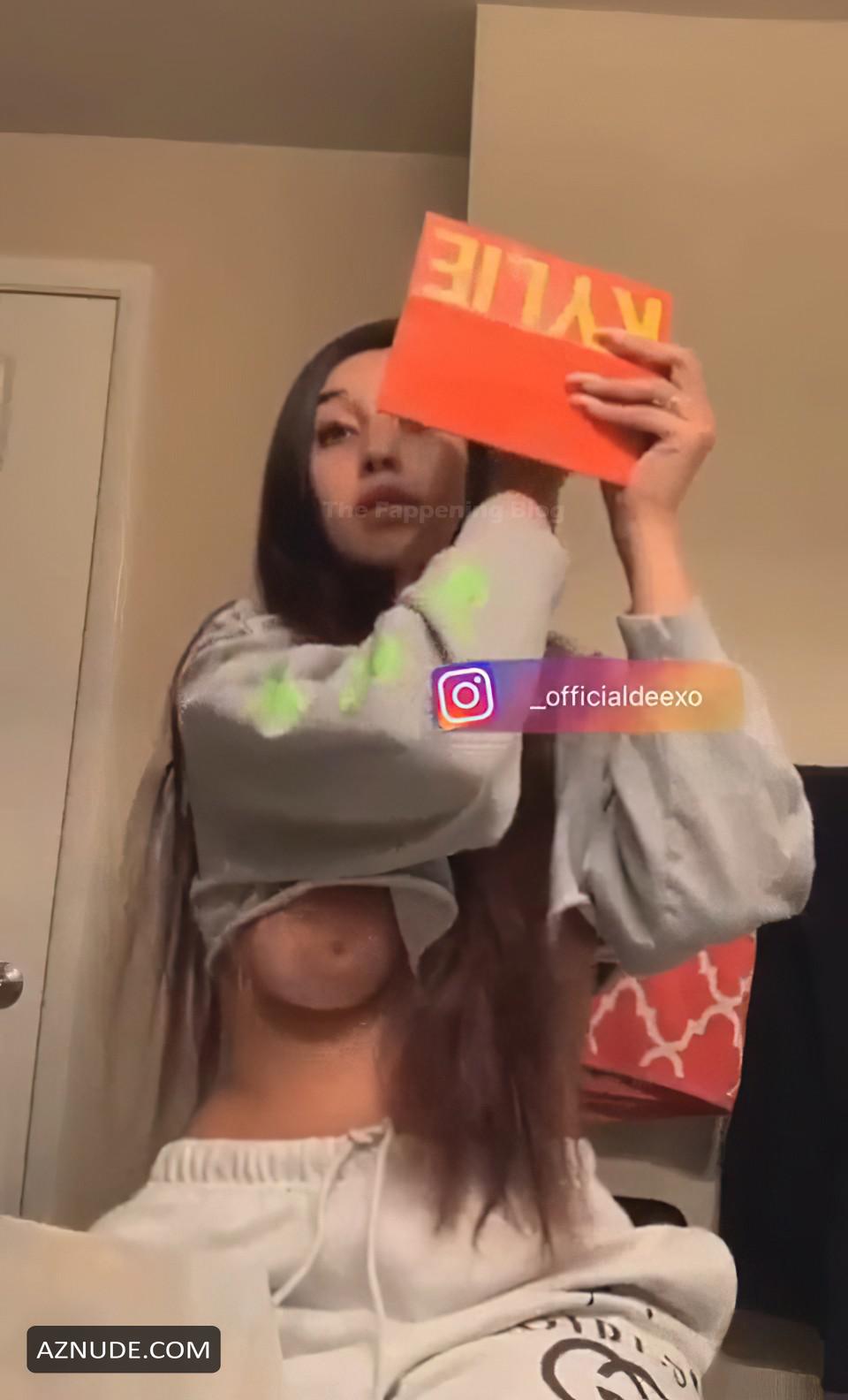 Live Nipple Slip party hotchat adel okasha recommends Live Nipple Slip