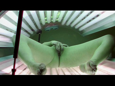 voyeur tanning bed blue hair voyeur tanning bed