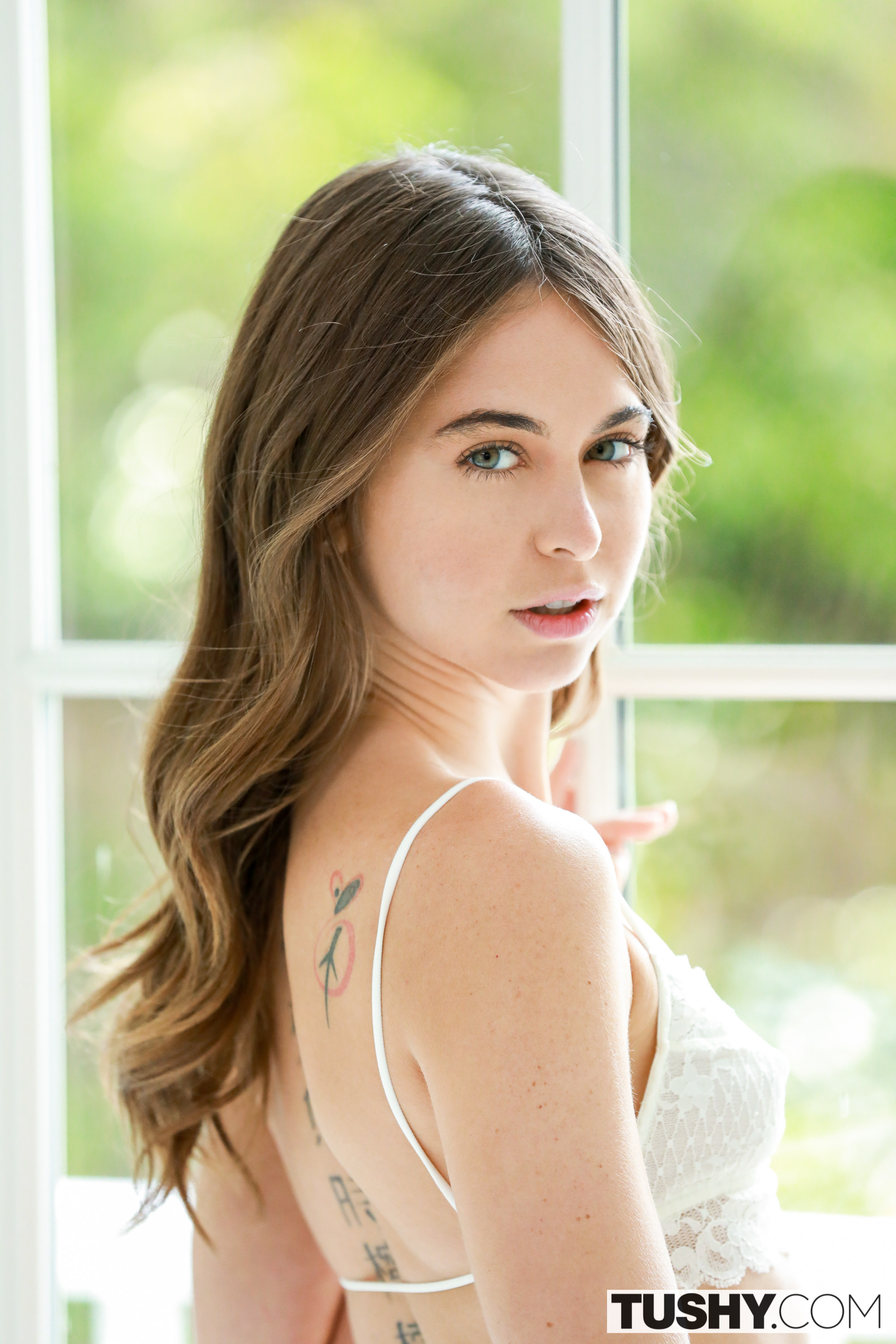 ajay patwardhan like riley reid back photo desmund chan recommends riley reid back pic