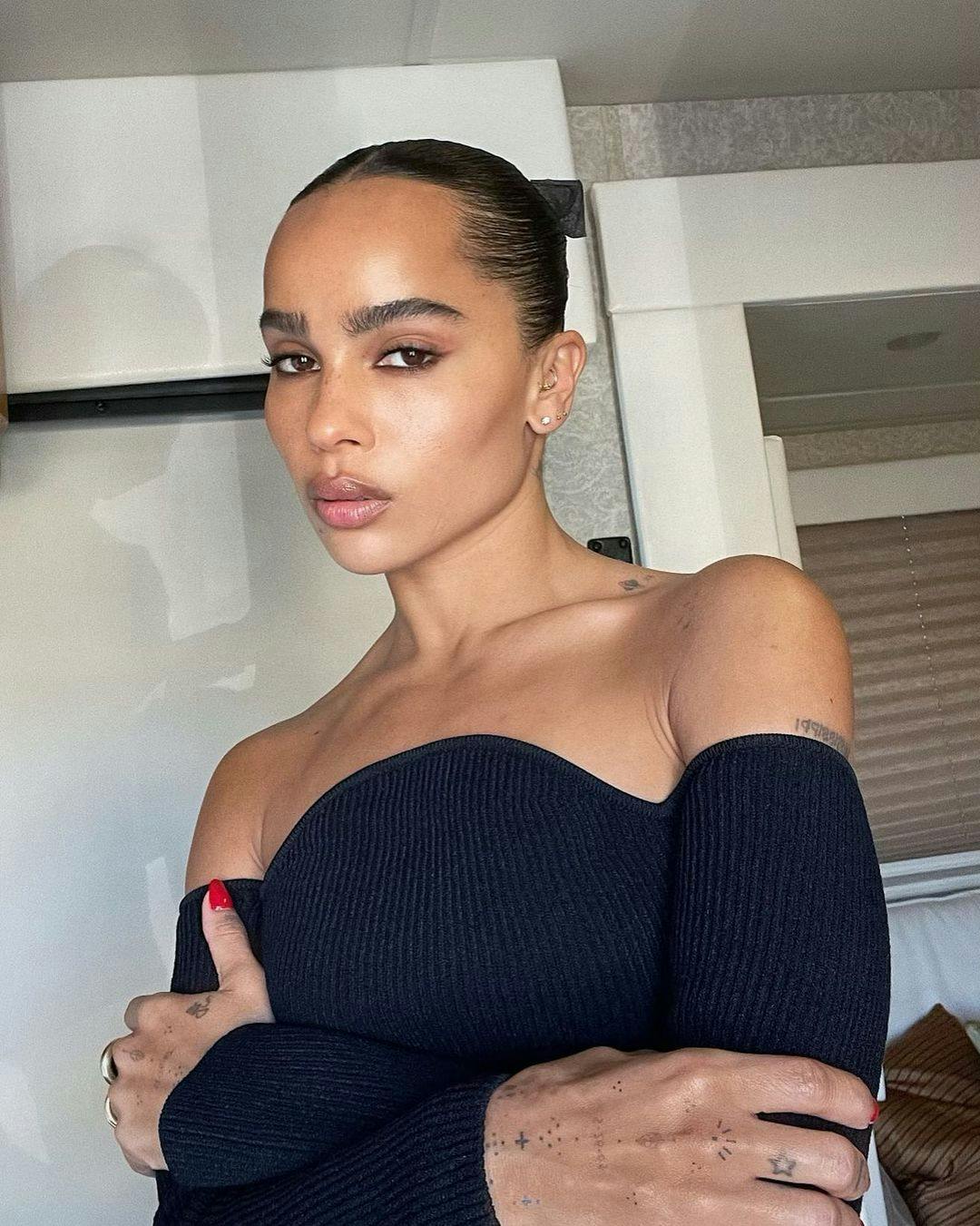 derrick minnick share zoe kravitz ass photos