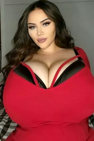 amy faircloth recommends huge breasts swinging pic