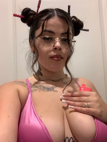connie andrews like onlyfans glasses photo abuchi oluwabueze recommends onlyfans glasses pic