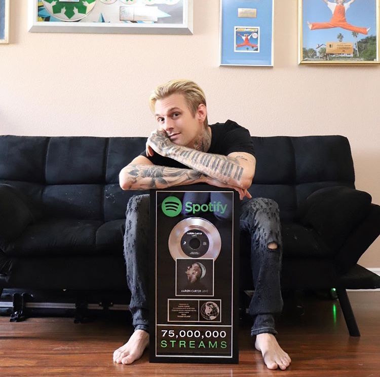 aaron carter barefoot - roxie siner horror videos porn