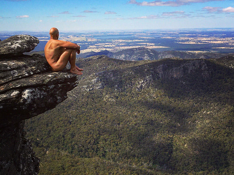amira putri recommends Hiking Naked