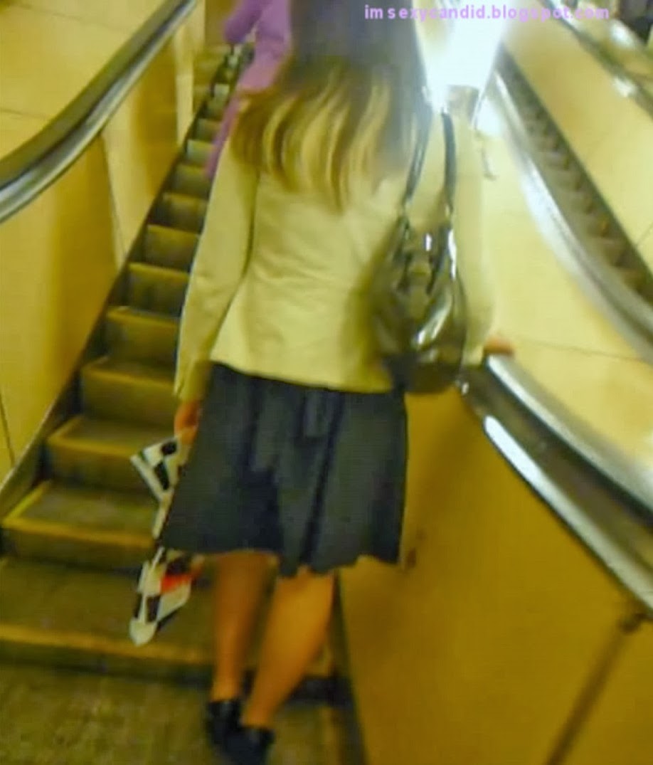 upskirts escalator - halle waifu leaked men cumming in men mouth
