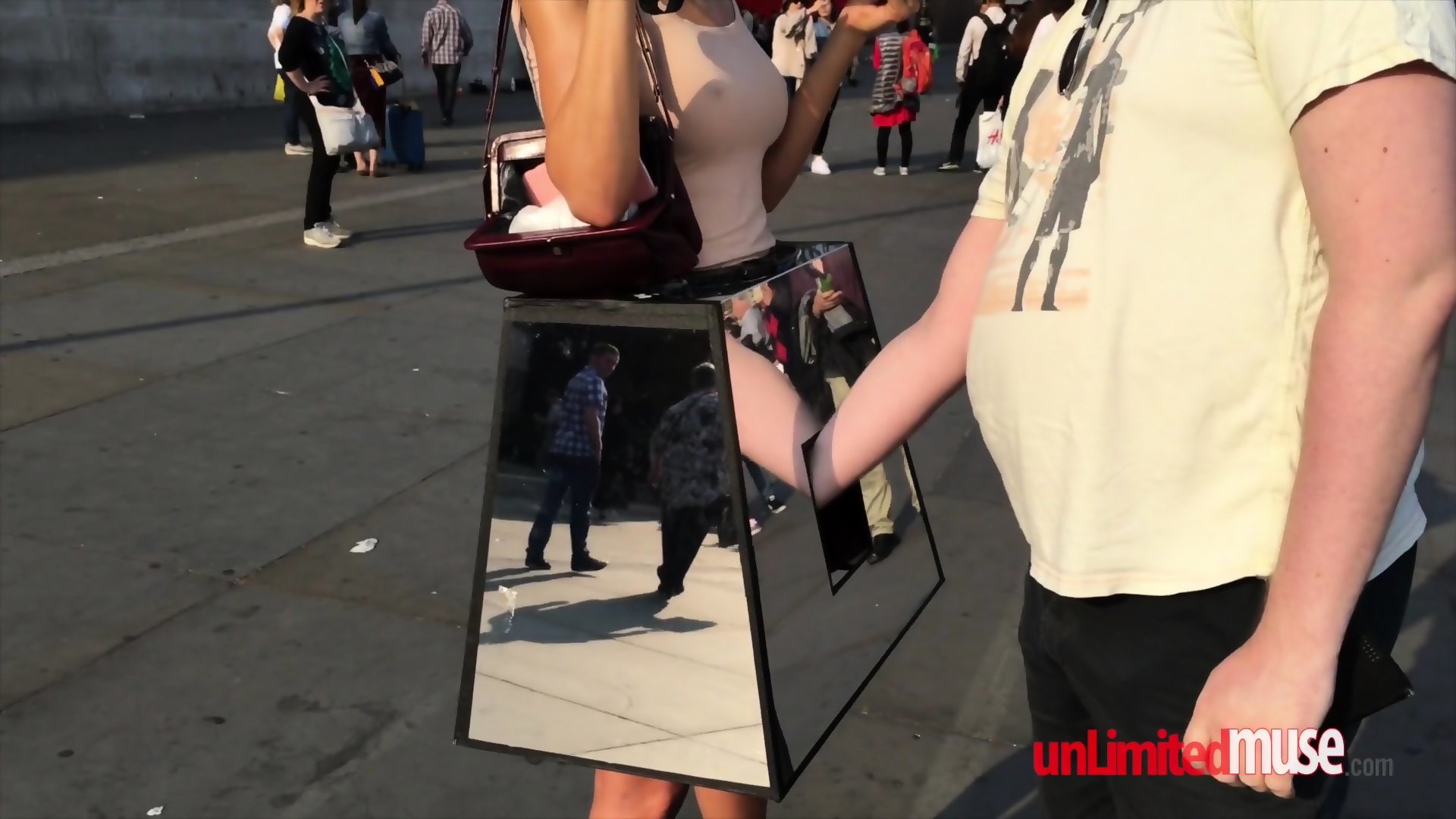 caroline hiller recommends Mirror Box Porn