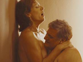lesbian women masturbating