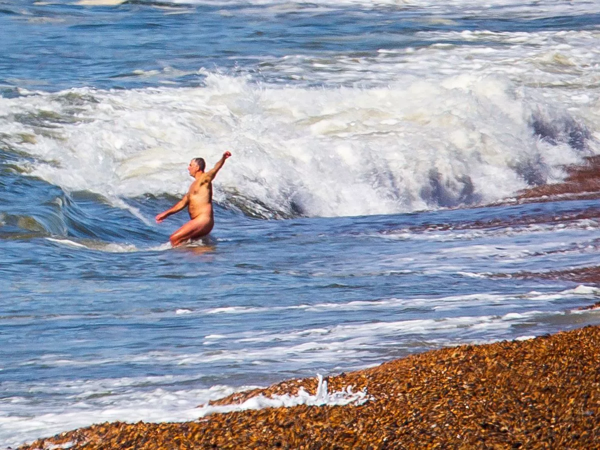 alex aldaba recommends Amateur Nude Beach