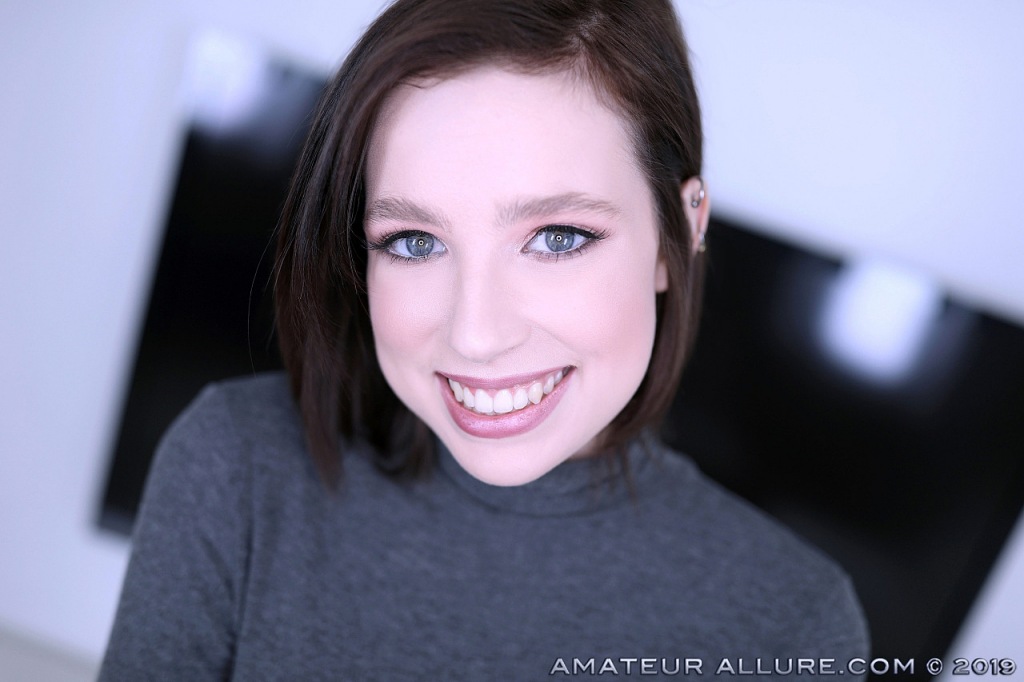 amatuer gilf - nsfw asmr roleplay perky breasts nude