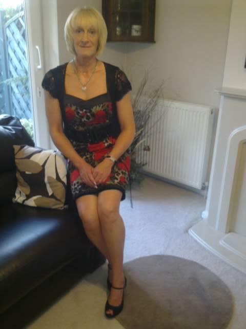 amature gilf - slurp goddesss and don prince meet again woman swallows cock