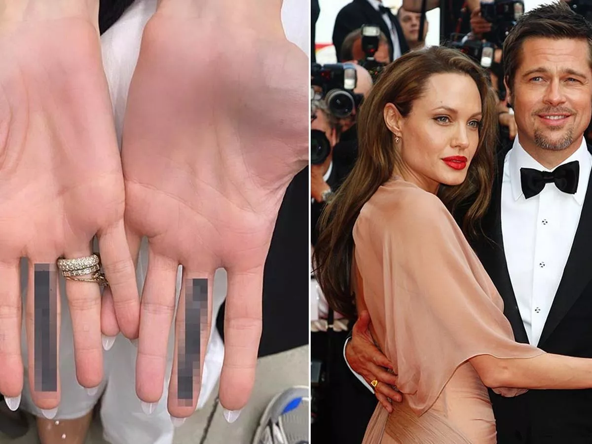 Best of Angelina jolie fingered