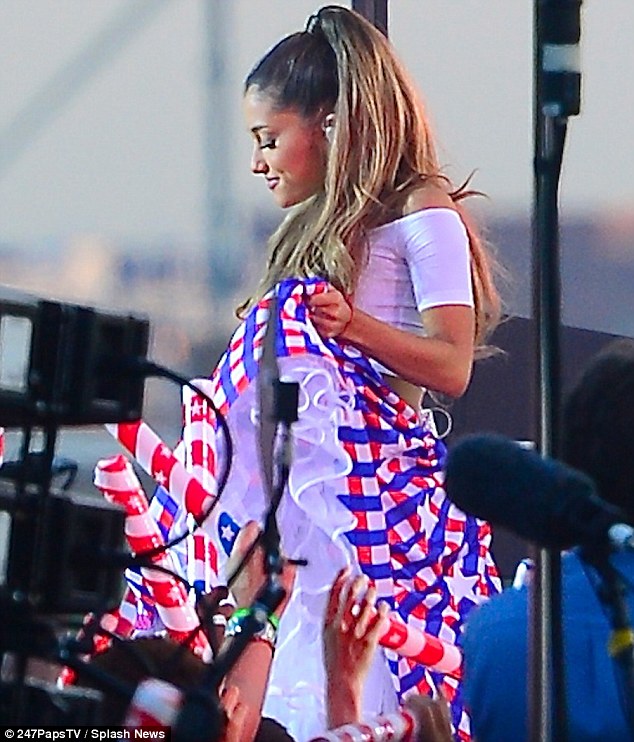 angel zuniega recommends ariana grande skirt ahmed drago add ariana grande skirt photo