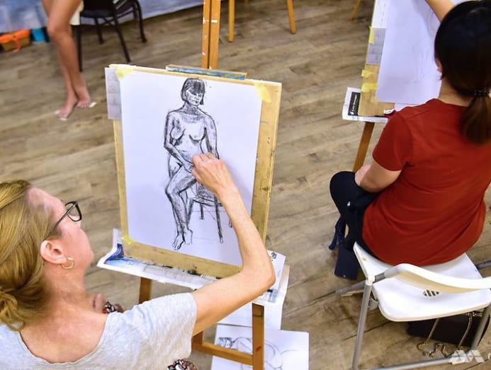 Best of pantyhose glory hole chris willings share art class nude photos