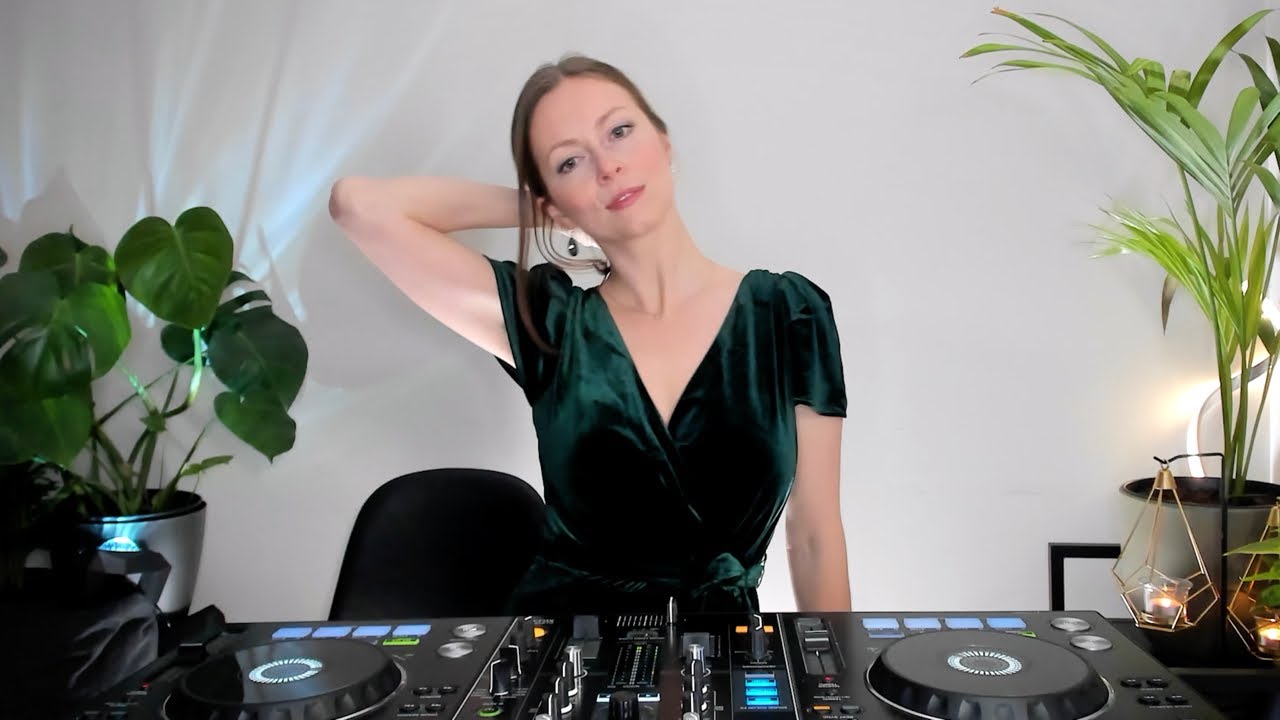 arwen faith - aj applegate full videos goblin cave full