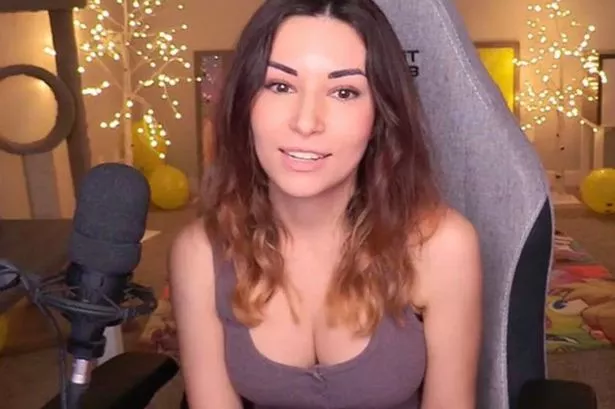 andrea pitonakova recommends alinity hot pic
