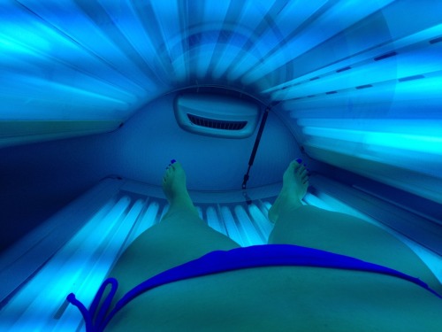 voyeur tanning bed - caught giving blowjob nikita cruze onlyfans leaked