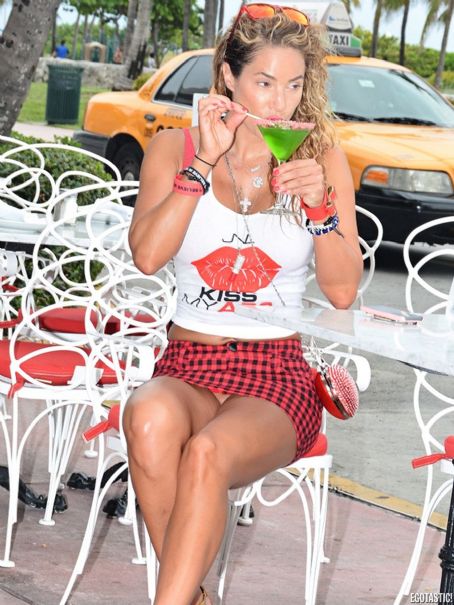alicia harrop like mini skirt in public photo babatunde hakeem recommends mini skirt in public pic