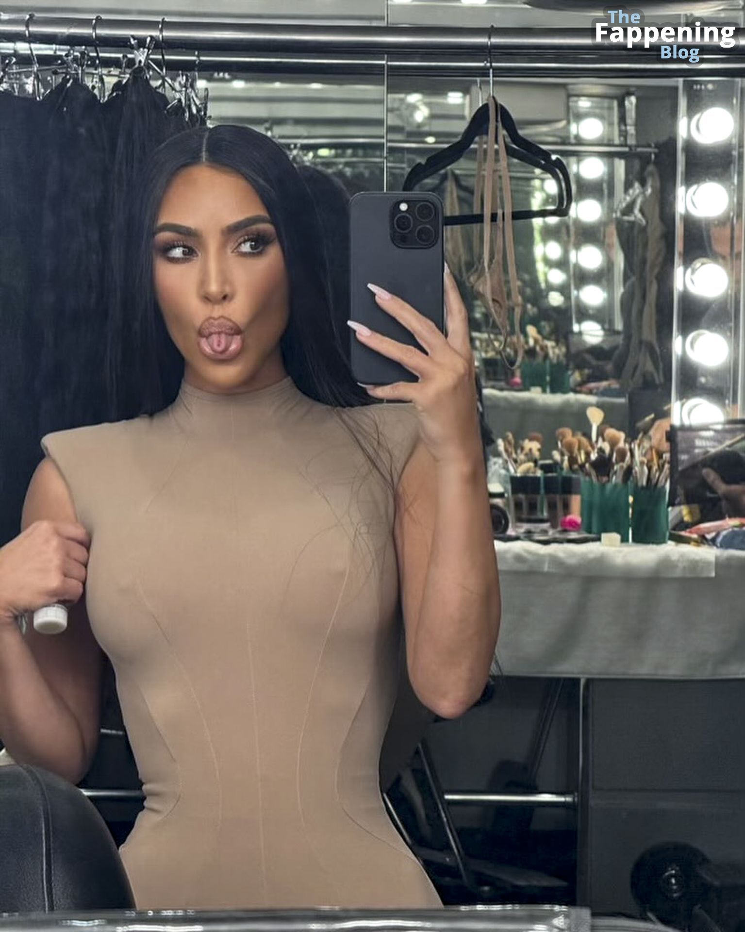 barbara iannella like kim kardashian fappening photo ashley nicole owens recommends kim kardashian fappening pic