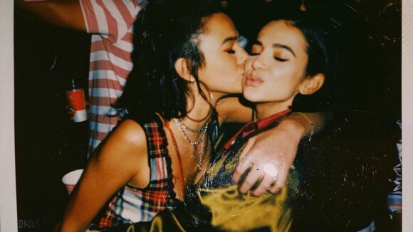 brian credeur recommends Bruna Marquezine Lesbian