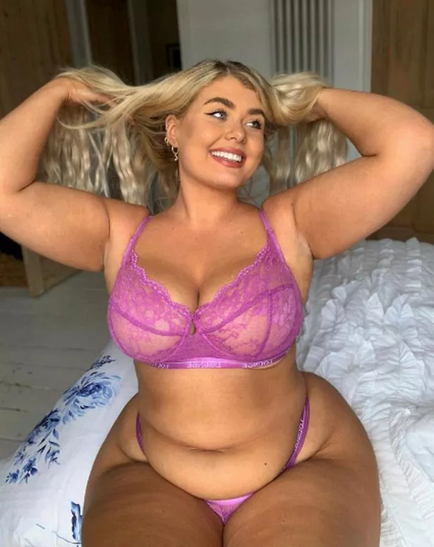 busty pawg di sorrento busty pawg