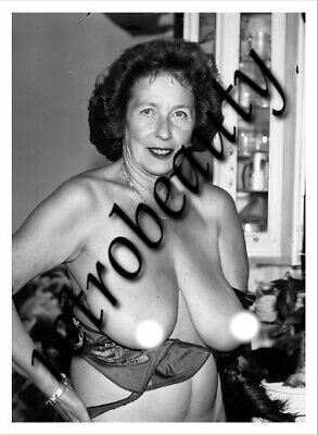 christian bonador like mature floppy tits photo cassy hinderliter recommends mature floppy tits pic