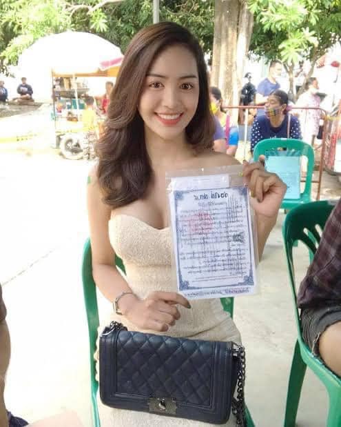 anna santoro recommends Ladyboy Aemy