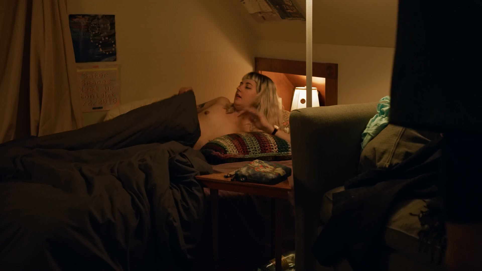 chris guess recommends Lindsay Burdge Nude