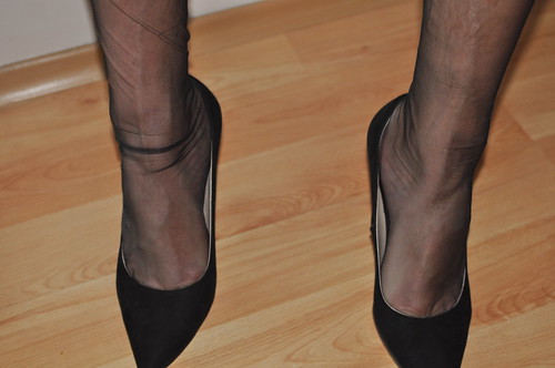abdelrhman maher recommends candid socked feet pic