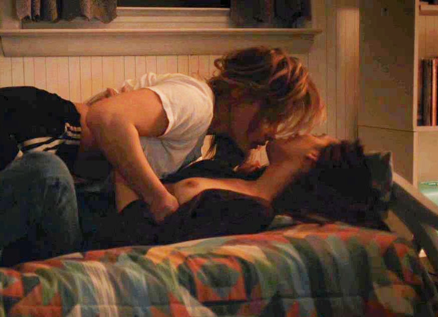 barb weller like chloe grace moretz sexscene photo art allen recommends chloe grace moretz sexscene pic