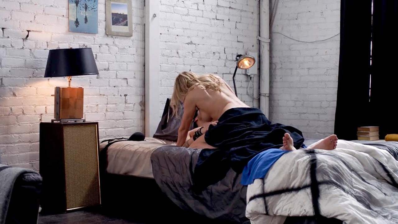 lauran compton porn - spreader bar bondage leather gloves handjob