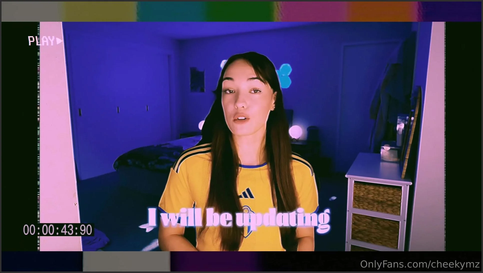 cheekymz lesbian - lesbian locker room porn fanbus onlyfans leaked