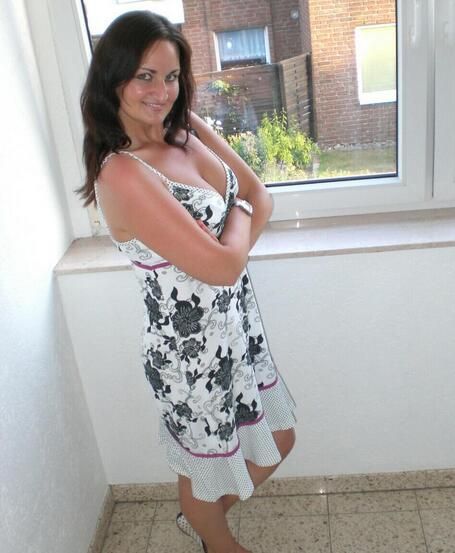 creampie 50yo pussy 2 mouth cougar gilf - elizabeth alderfer nude bj in bed