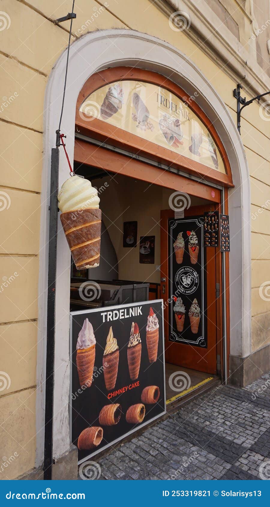 anthony savoia like 11 czech streets photo abdalla mohamed ahmed recommends vspds 583 pic
