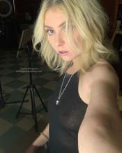 Harper the fox porn rasierte muschi Taylor Momsen Leaked sex anonser