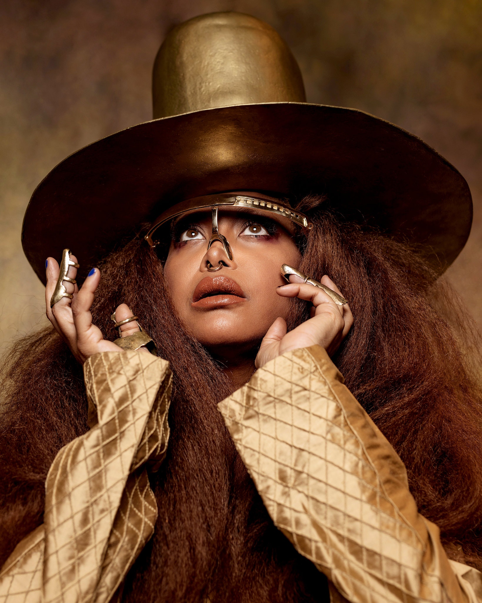 erykah badu naked pics - avy scott ass rubbing camel toe