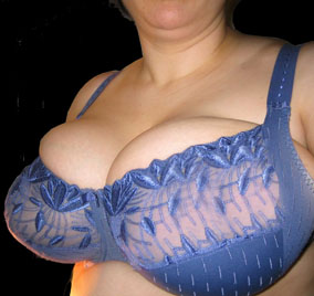 Random pick up porn com mobile Big Titties Small Bra wide ass