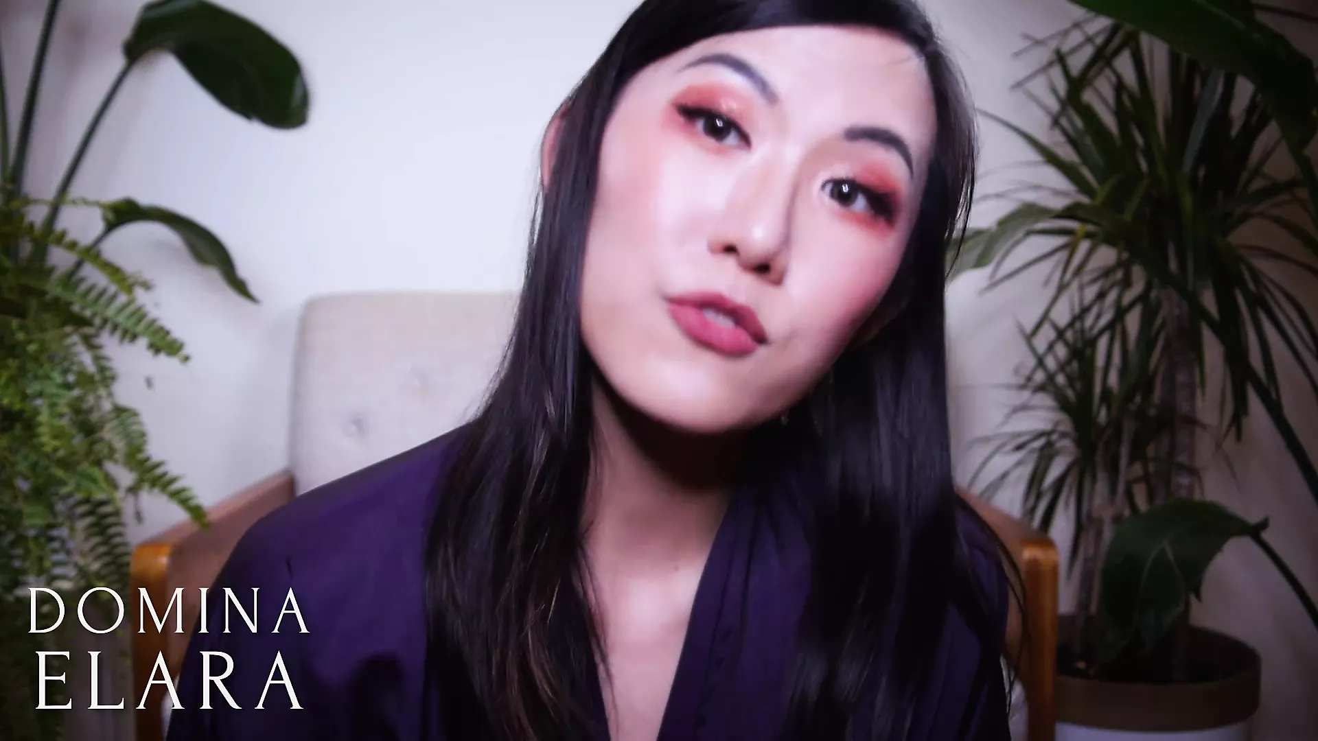 domina elara videos - big strapons queen lexi feet