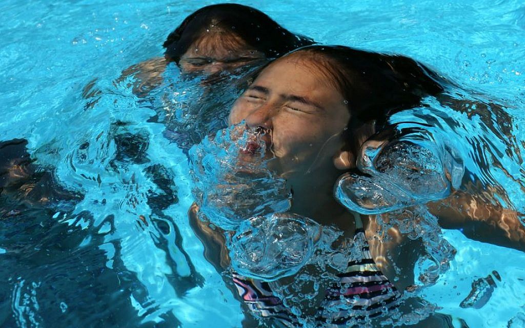 nude women in pool - kin possible porn knock knock naked scene