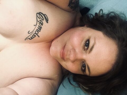 carol kfoury like juicy bbw porn photo cameron gilbreath recommends juicy bbw porn pic