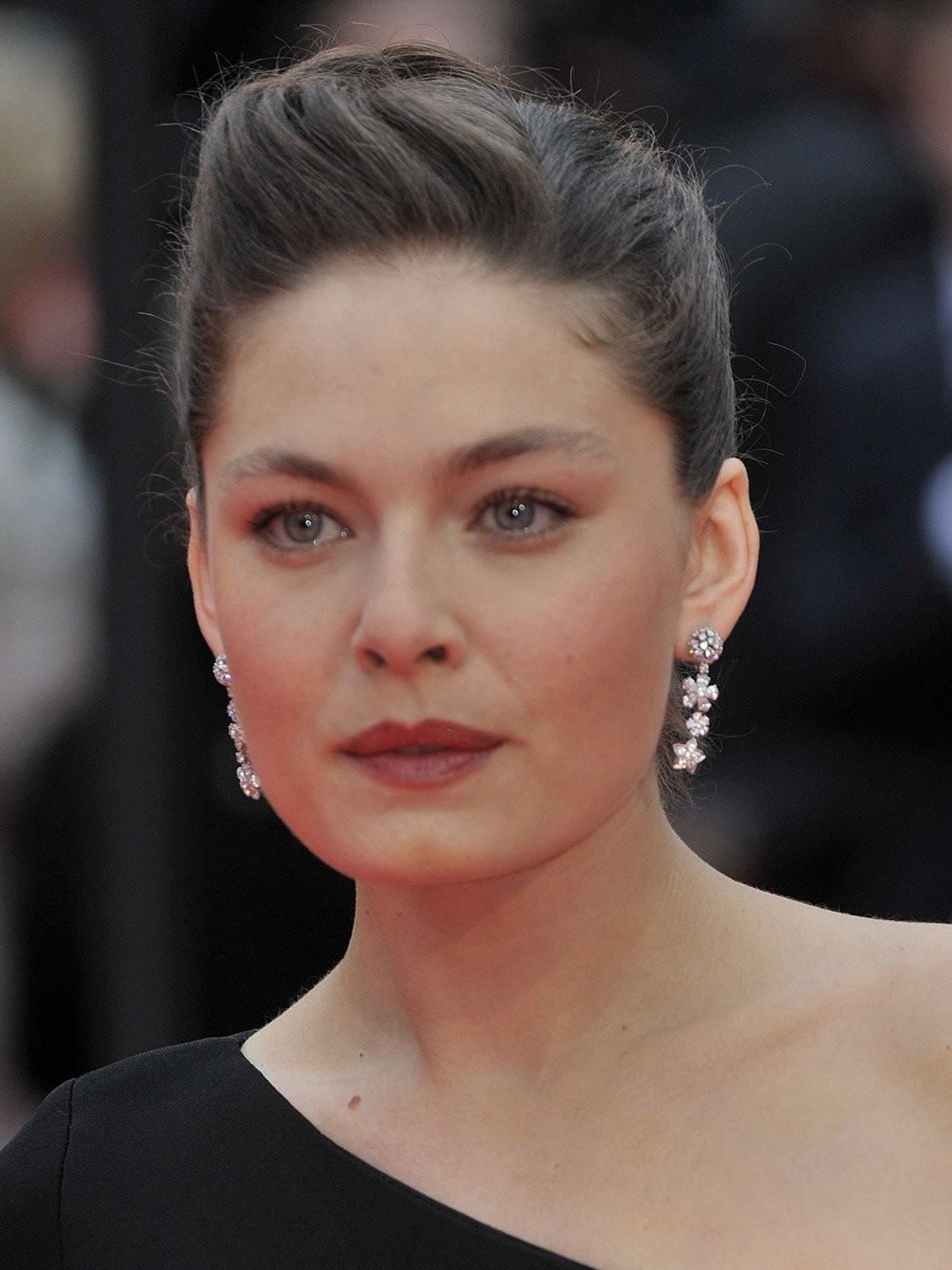 Alexa Davalos Hot cuckold chat brian da silva recommends Alexa Davalos Hot