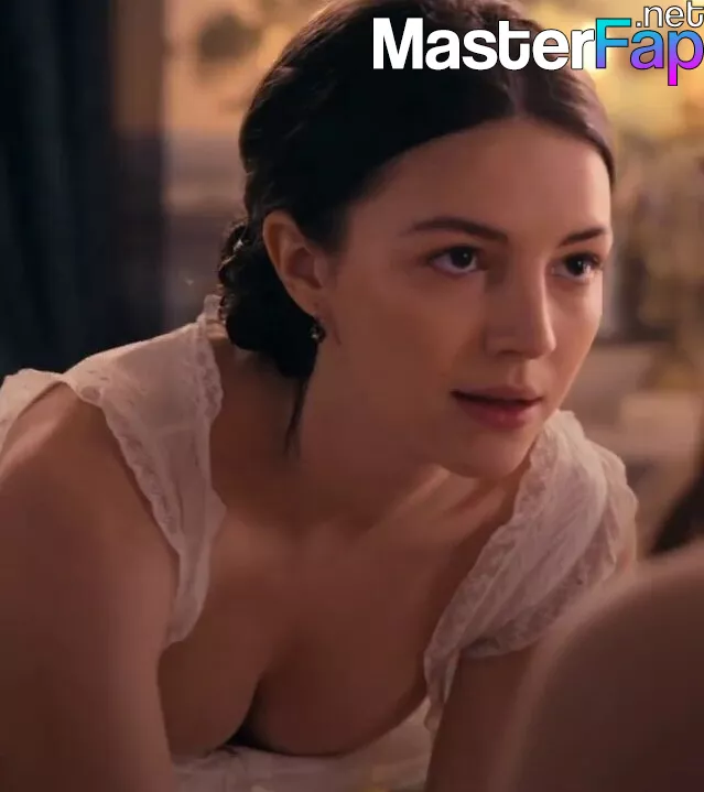 Grabbing big tits aee add Ella Hunt Nude milfs alice