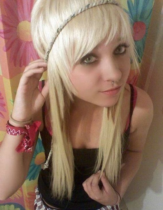 emo camgirls - ellen page nude sheena ryder socks