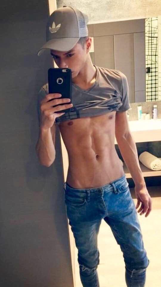 dan matzek like hot muscle twinks photo deanna renner recommends hot muscle twinks pic