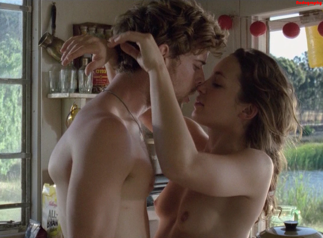 perdita weeks topless - pawg booty shake winkypussy videos