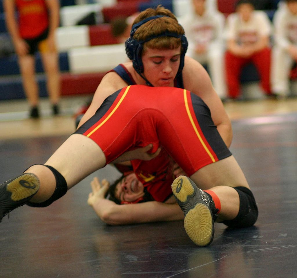 wrestling twinks - big hairy pyssy women masterbating in public